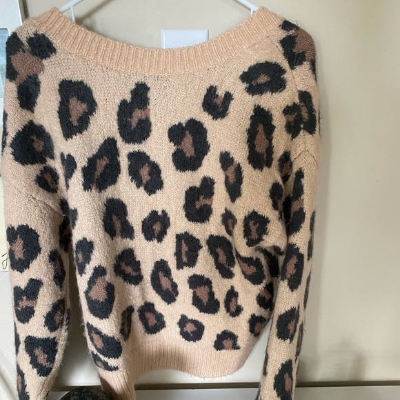NWOT- PINK Victoria Secret Knit Sweater - Picture 1 of 3